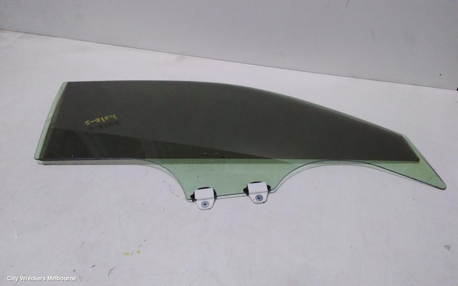 HONDA HRV RIGHT FRONT DOOR WINDOW, RV, 12/2021 ONWARDS