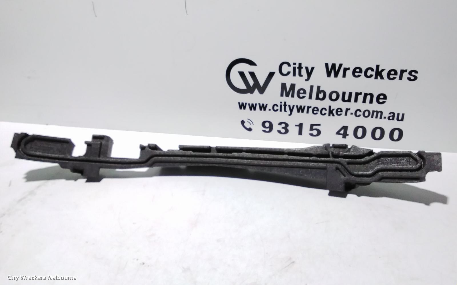 MERCEDES CLA CLASS F/BAR REINFORC/BRACK, ENERGY ABSORBER, STANDARD, COUPE/WAGON, C117/X117, 10/2013 - 06/2016