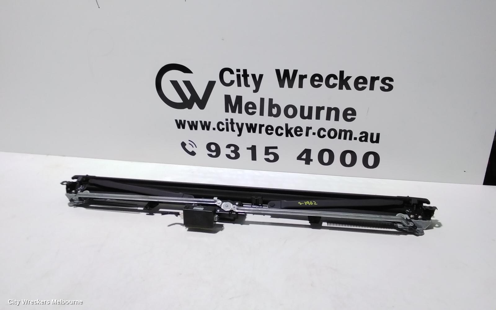 TOYOTA AURION, GSV50R 04/2012 - 08/2017, SHADE ASSYMBLY REAR WINDOW  / PAR NO 64350-06120 : 98580