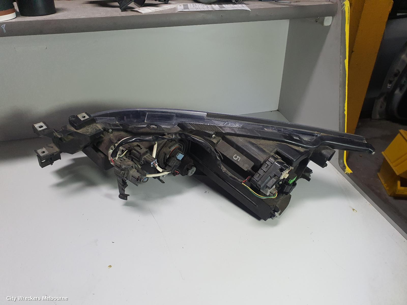 MAZDA 6 RIGHT HEADLAMP, GH SI, HALOGEN, MANUAL ADJ, 02/2008 - 03/2010
