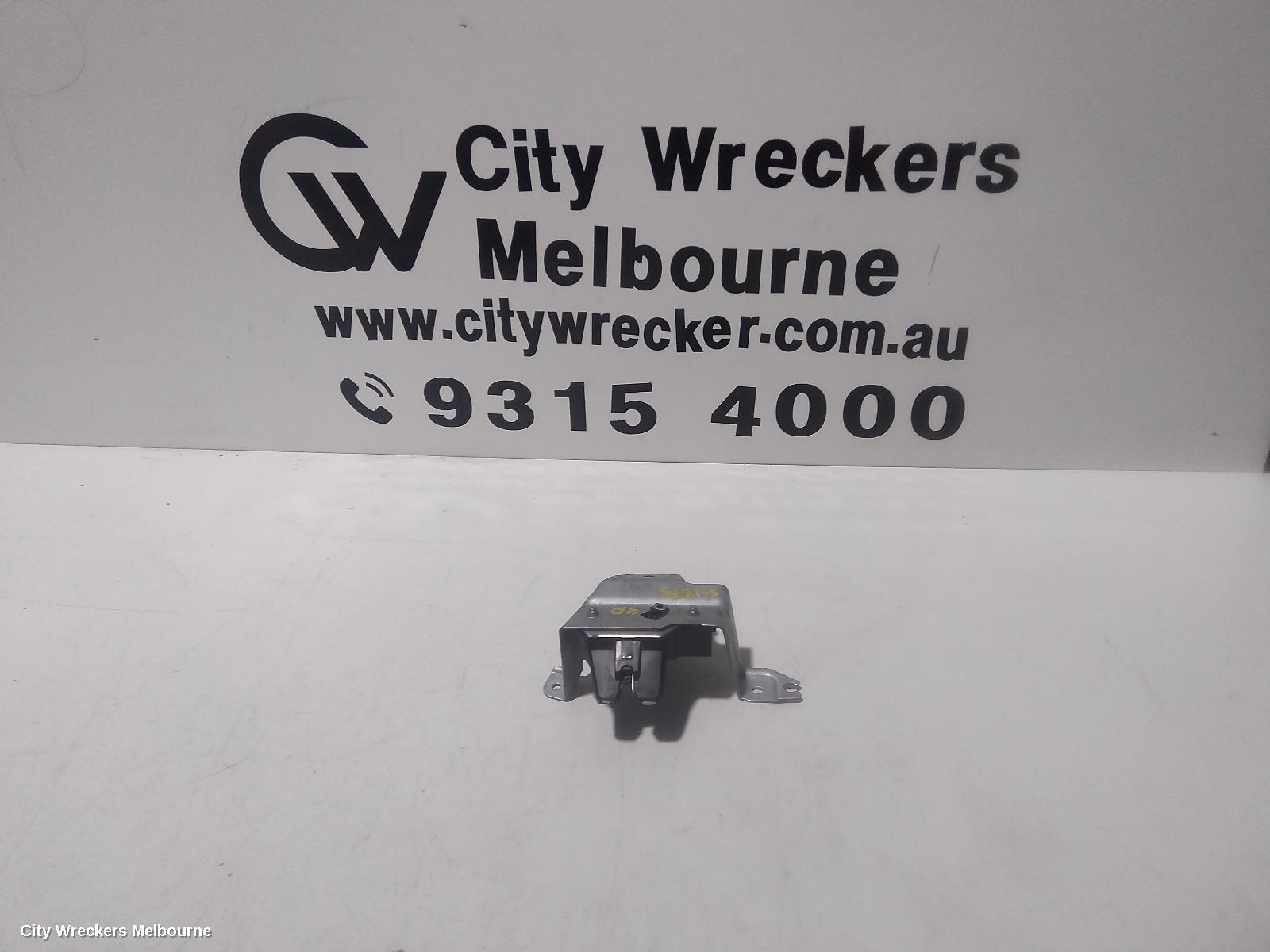 TOYOTA KLUGER DOOR/BOOT/GATE LOCK, TAILGATE GLASS LOCK, GSU50/GSU55, 03/2014 - 02/2021