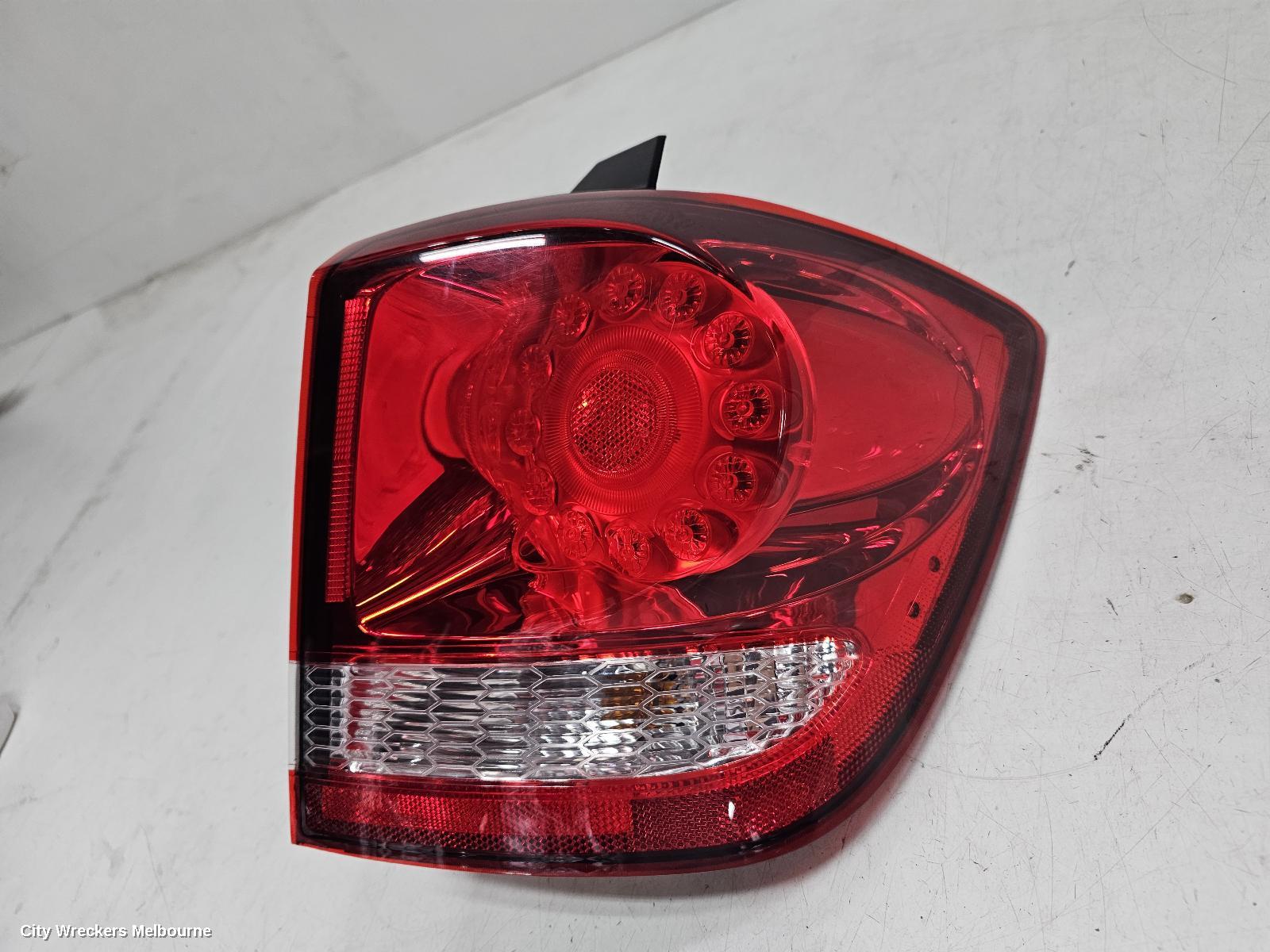 FIAT FREEMONT RIGHT TAILLIGHT, JF, CROSSROAD TYPE, 04/2013 - 01/2017