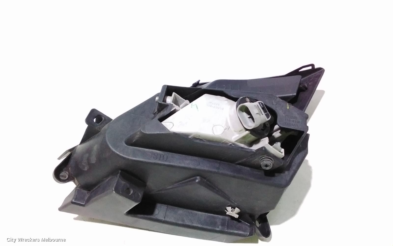 MAZDA 3 RIGHT INDICATOR/FOG/SIDE, BUMPER FOGLAMP, BL, SEDAN, 09/2011 - 10/2013