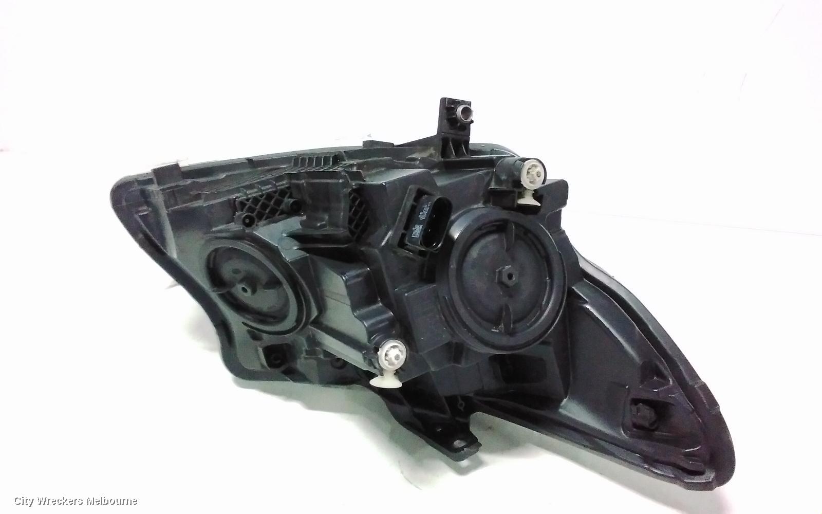 MERCEDES VITO LEFT HEADLAMP, 447, HALOGEN, BLACK INSERT TYPE, 03/2015 ONWARDS