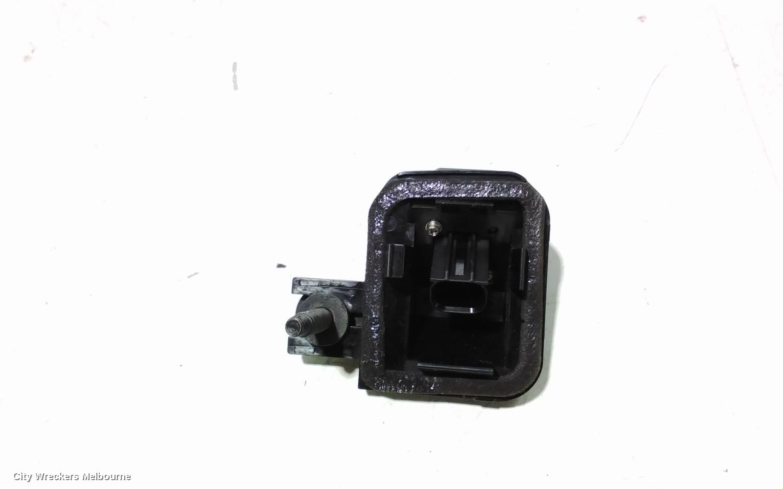 TOYOTA COROLLA REVERSE CAMERA, REVERSE CAMERA, ZRE182R, 10/2012 - 06/2018