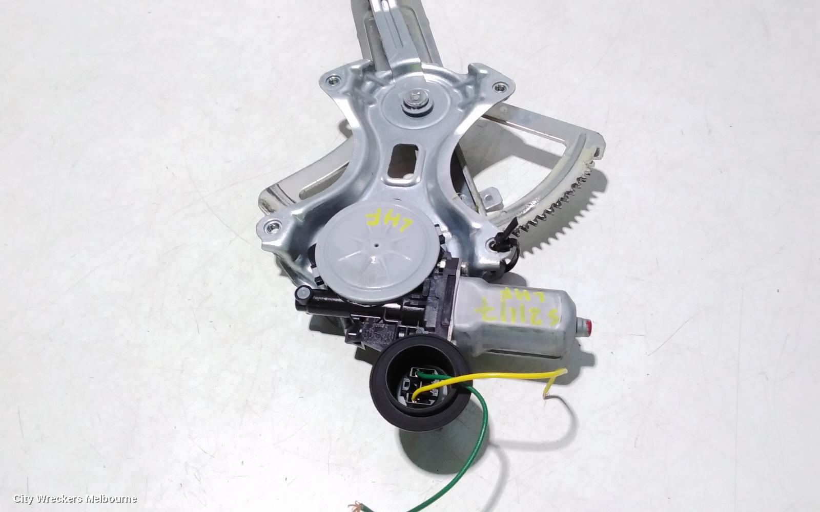 TOYOTA HIACE LEFT FRONT WINDOW REG/MOTOR, DOOR REG AND MOTOR ASSY, TRH/KDH, 03/2005 - 04/2019