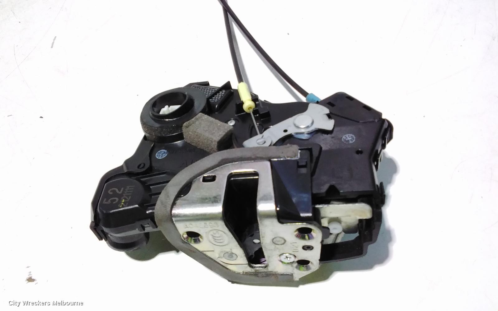 TOYOTA HIACE DOOR/BOOT/GATE LOCK, LEFT FRONT DOOR LOCK, TRH/KDH, 03/2005 - 04/2019