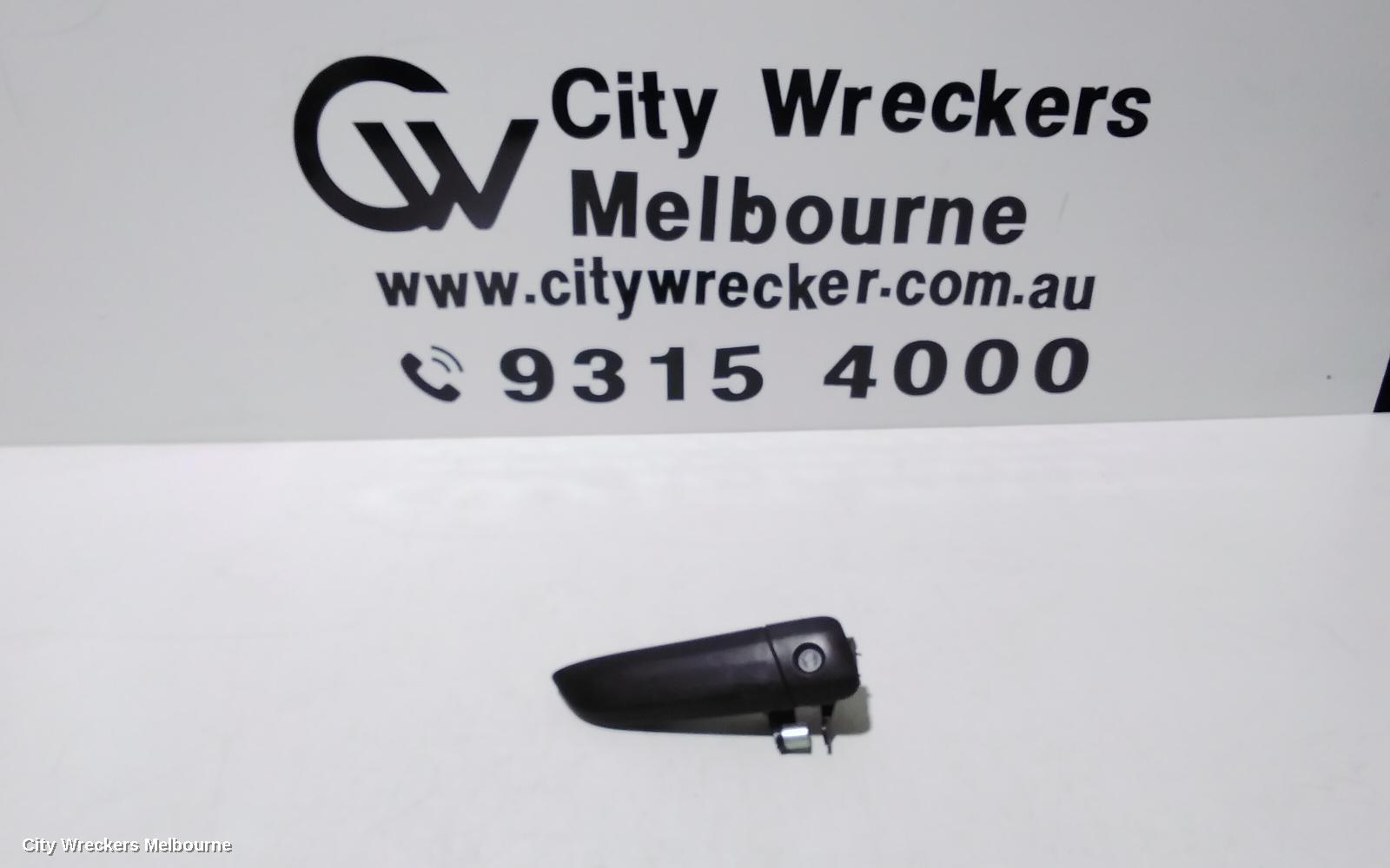 TOYOTA HIACE DOOR HANDLE, OUTER, RH FRONT, TRH/KDH, 03/2005 - 04/2019