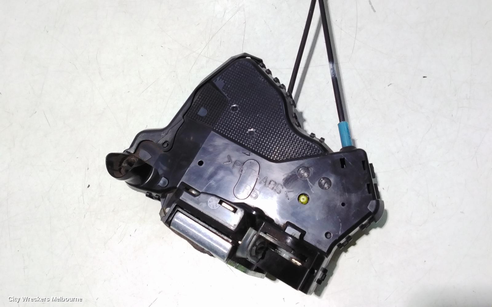 TOYOTA HIACE DOOR/BOOT/GATE LOCK, RIGHT FRONT DOOR LOCK, TRH/KDH, 03/2005 - 04/2019