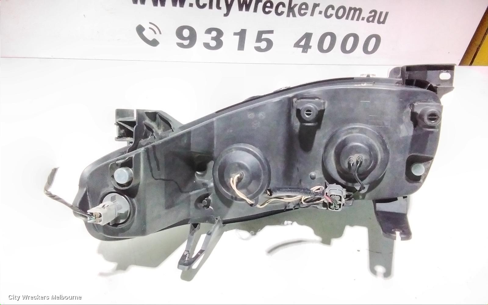 FORD TERRITORY RIGHT HEADLAMP, SZ MKI, TITANIUM, 04/2011 - 09/2014