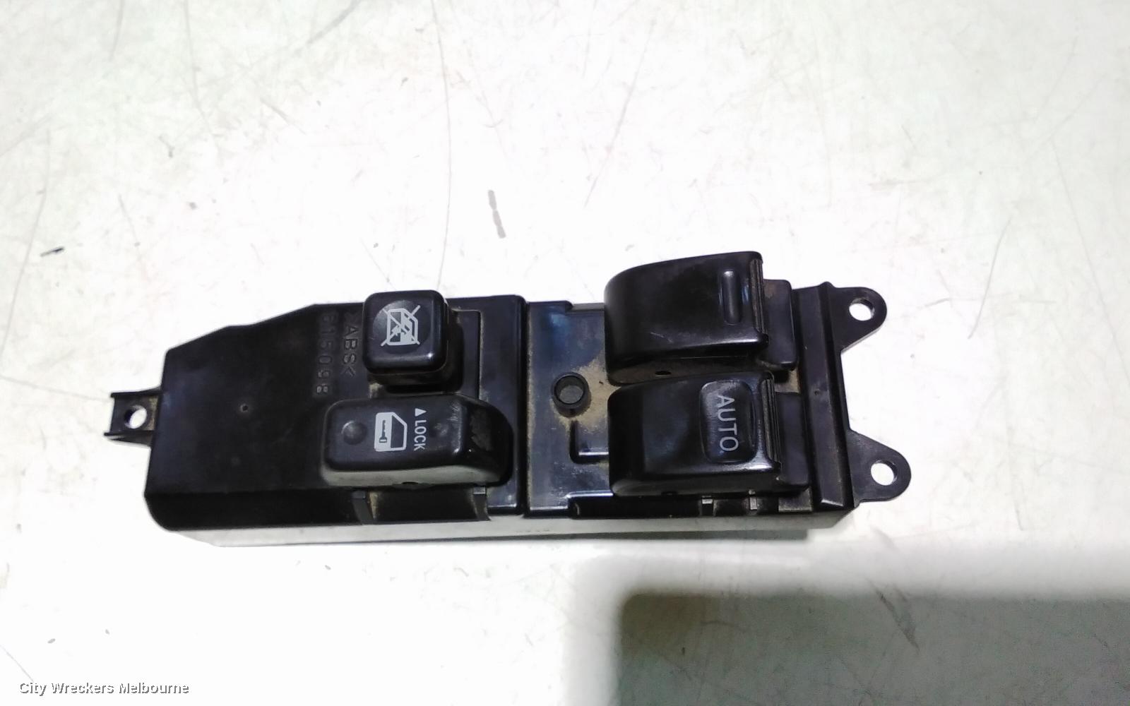 TOYOTA HIACE PWR DR WIND SWITCH, RH FRONT (MASTER SWITCH), TRH/KDH, 03/2014 - 04/2019