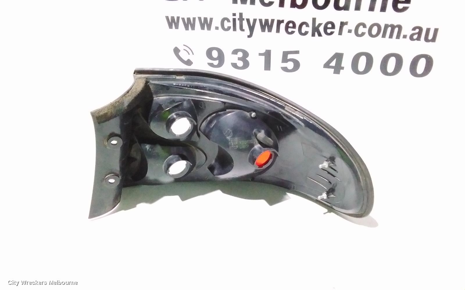 HOLDEN COMMODORE LEFT TAILLIGHT, VX, SEDAN, BERLINA/CALAIS, 10/2000 - 09/2002