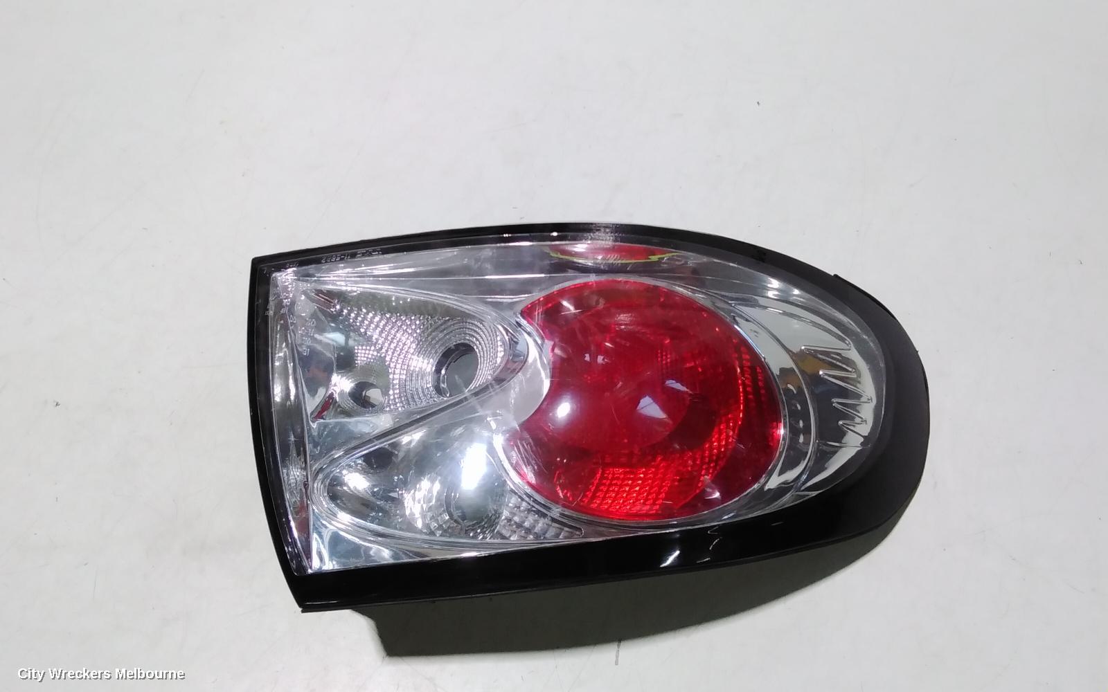 HOLDEN COMMODORE LEFT TAILLIGHT, VX, SEDAN, BERLINA/CALAIS, 10/2000 - 09/2002