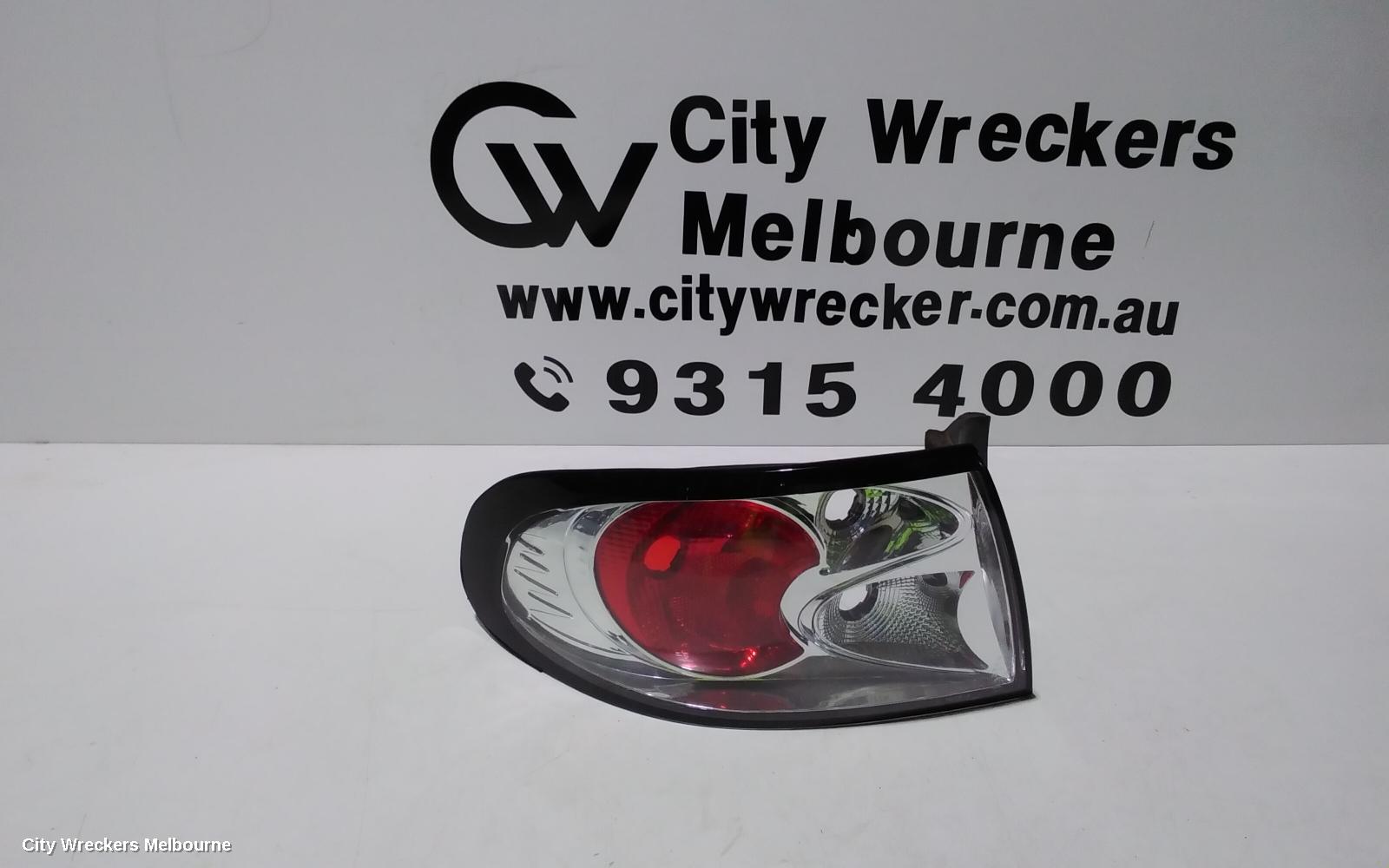 HOLDEN COMMODORE LEFT TAILLIGHT, VX, SEDAN, BERLINA/CALAIS, 10/2000 - 09/2002