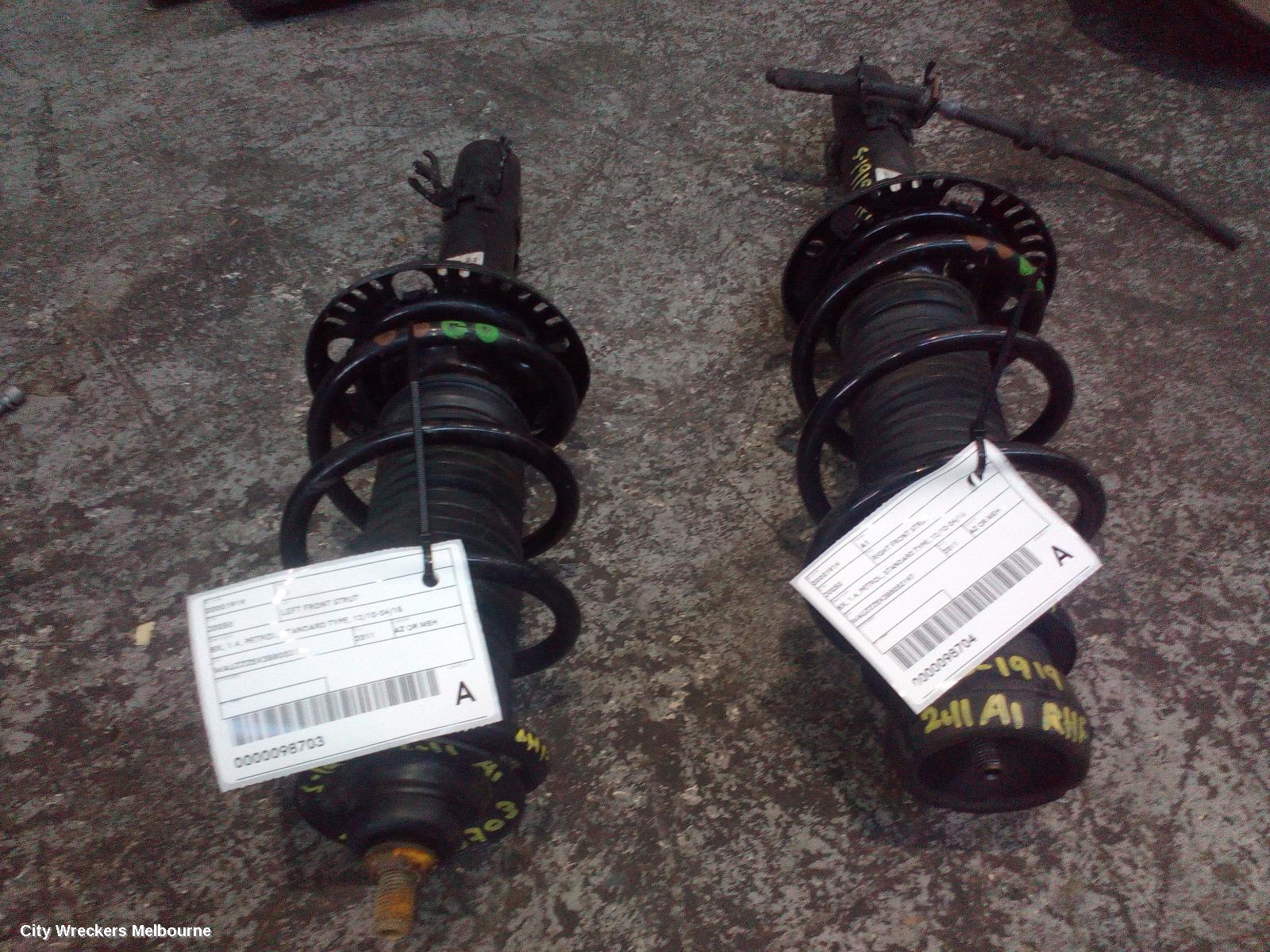 AUDI A1 RIGHT FRONT STRUT, 8X, 1.4, PETROL, STANDARD TYPE, 12/2010 - 04/2015
