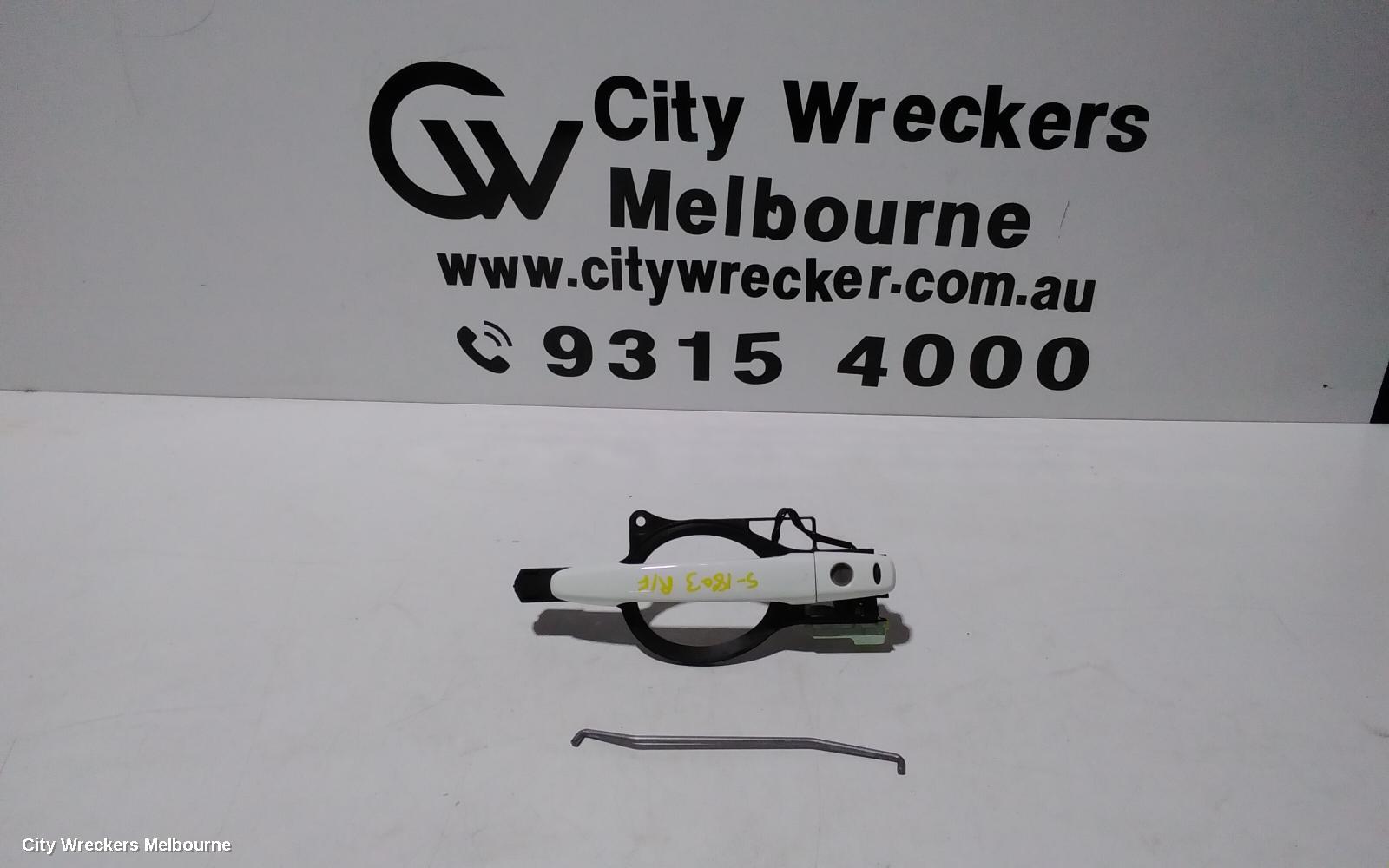 MITSUBISHI ASX DOOR HANDLE, OUTER, RH FRONT, COLOUR CODED, XA-XD, 05/2010 ONWARDS