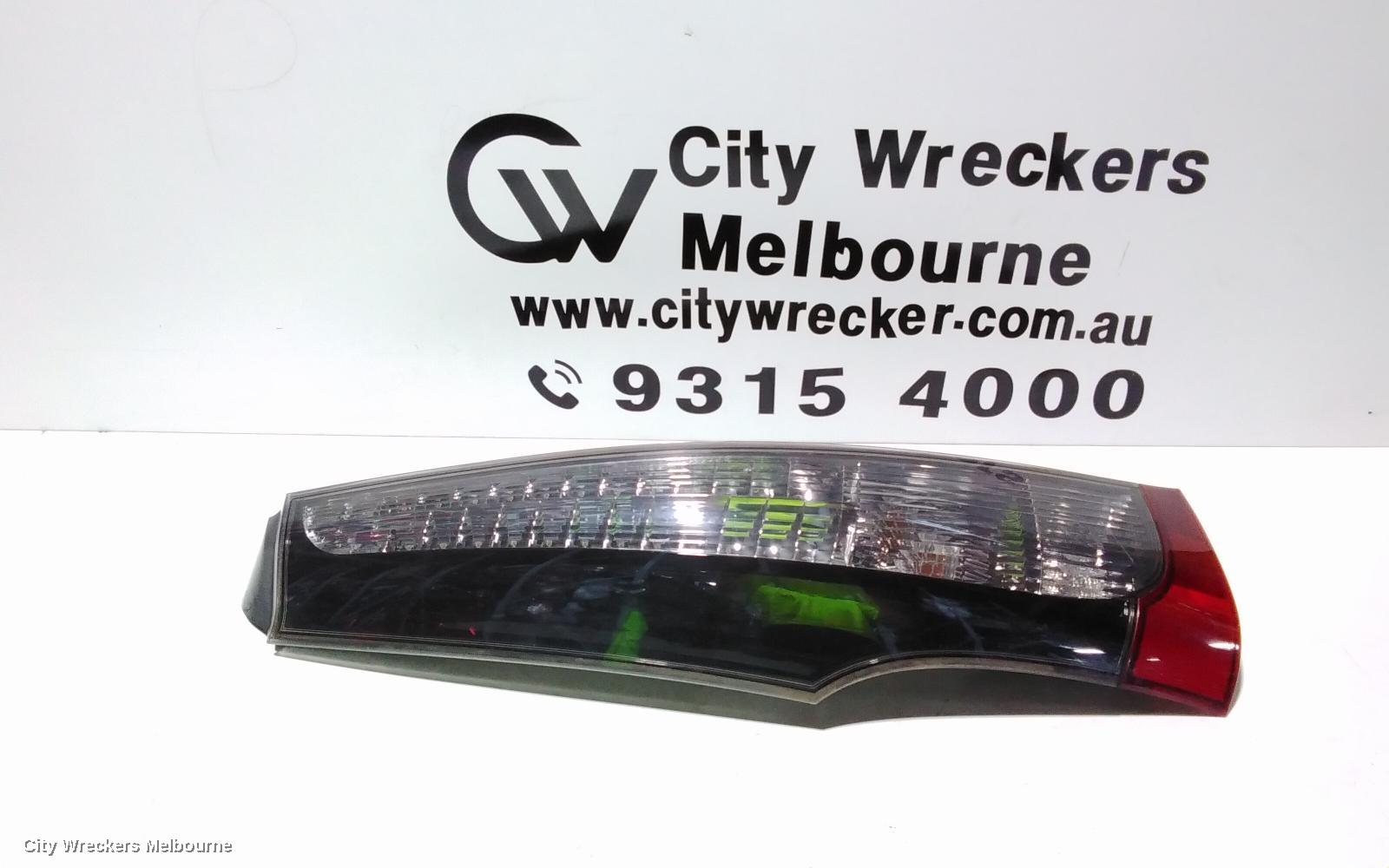 MITSUBISHI GRANDIS LEFT TAILLIGHT, BA, 04/2004 - 06/2005