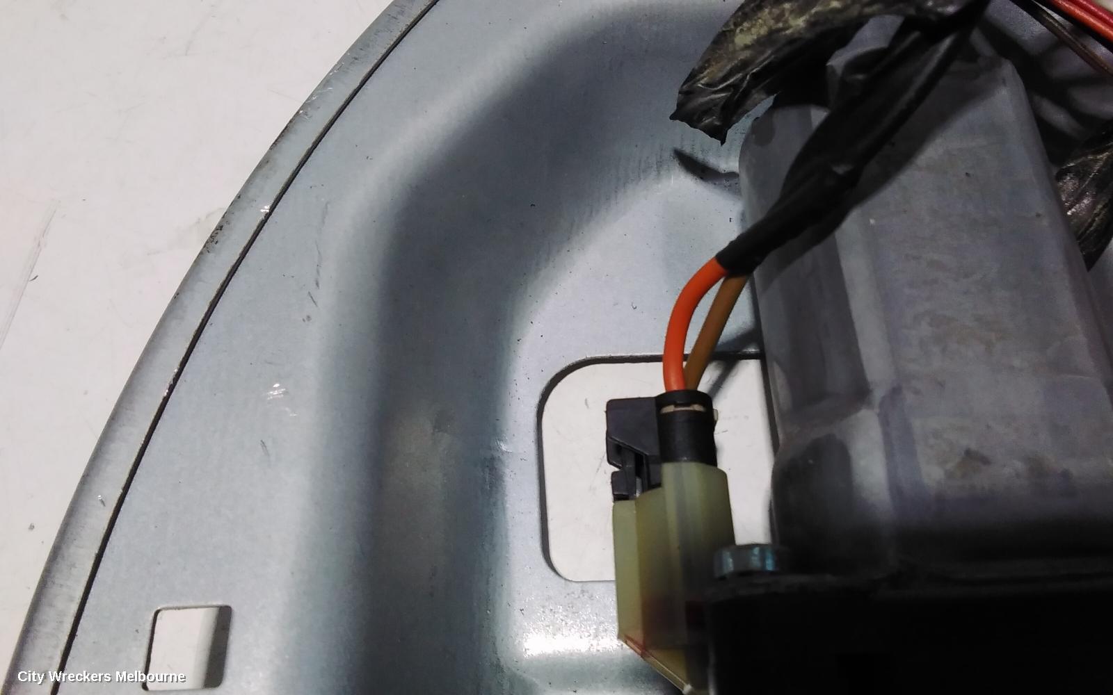 HYUNDAI TUCSON RIGHT FRONT WINDOW REG/MOTOR, JM, DOOR REG ASSY (REG AND MOTOR), 08/2004 - 01/2010