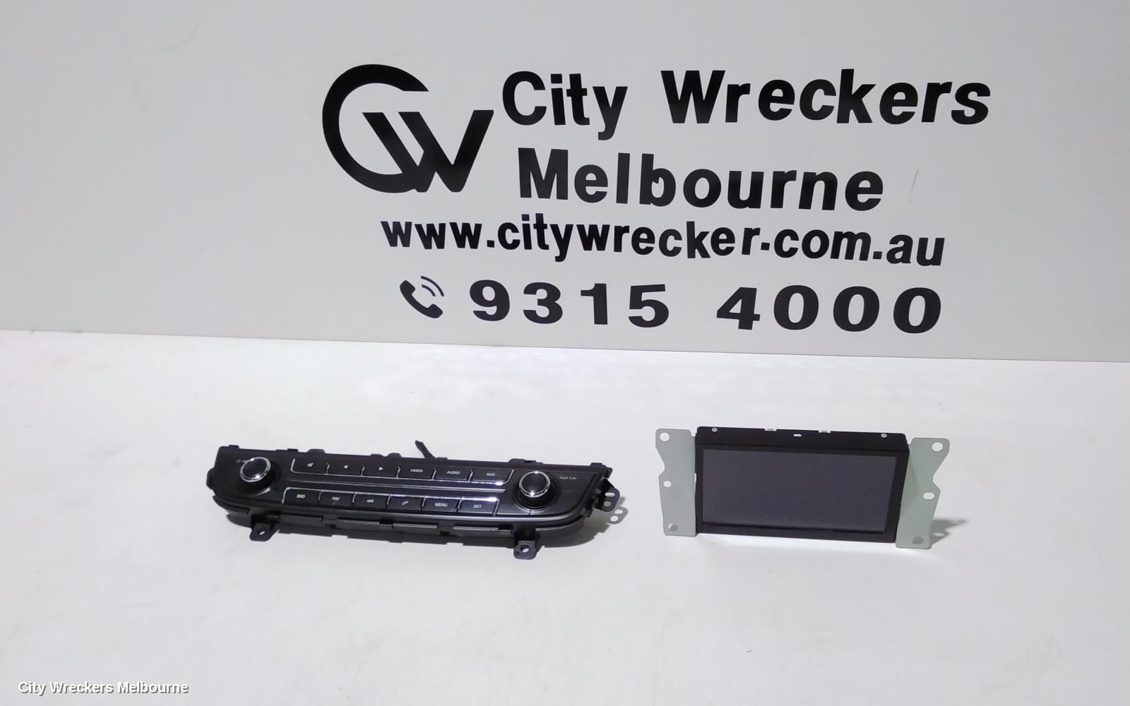 LDV G10 RADIO/CD/DVD/SAT/TV, DISPLAY UNIT, 10IN TOUCHSCREEN, SV7A/SV7C, WAGON/VAN, 04/2015 ONWARDS