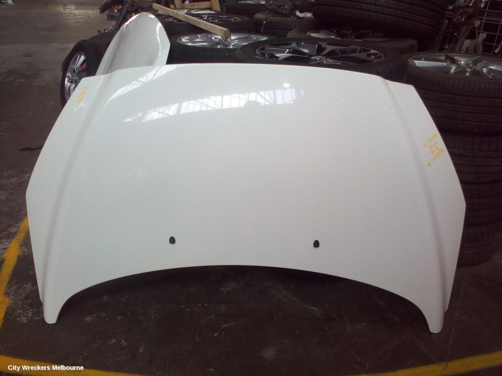 PEUGEOT 308 BONNET, T7, 09/2007 - 09/2014