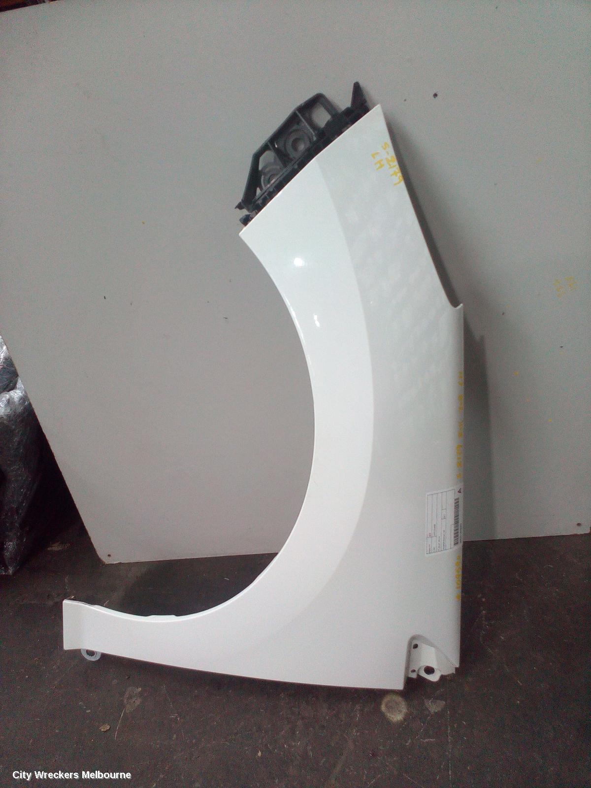 PEUGEOT 308 LEFT GUARD, T7, 09/2007 - 09/2014