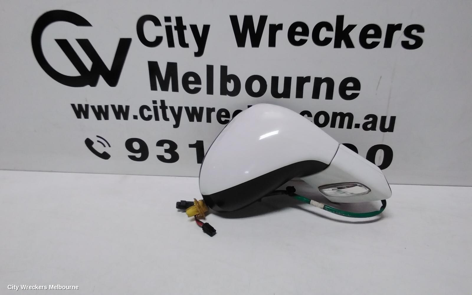 PEUGEOT 308 RIGHT DOOR MIRROR, T7, HATCH/WAGON, POWER FOLDING, 3 PLUG TYPE, 09/2007 - 12/2013