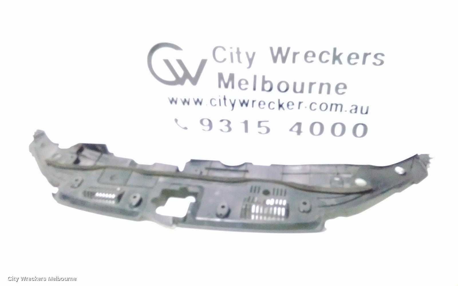 TOYOTA KLUGER, XU50 SERIES, 03/2014 - 02/2021, TOP RADIATOR  PLASTIC PANEL: 98940