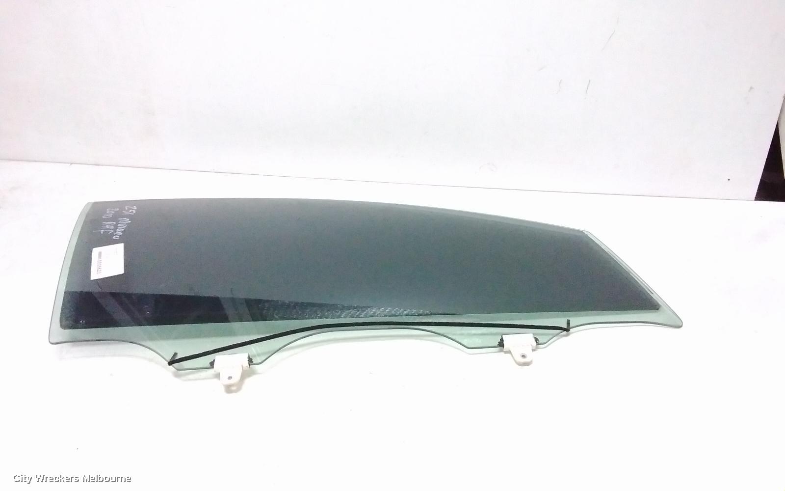NISSAN MURANO RIGHT FRONT DOOR WINDOW, Z51, 12/2008 - 02/2015