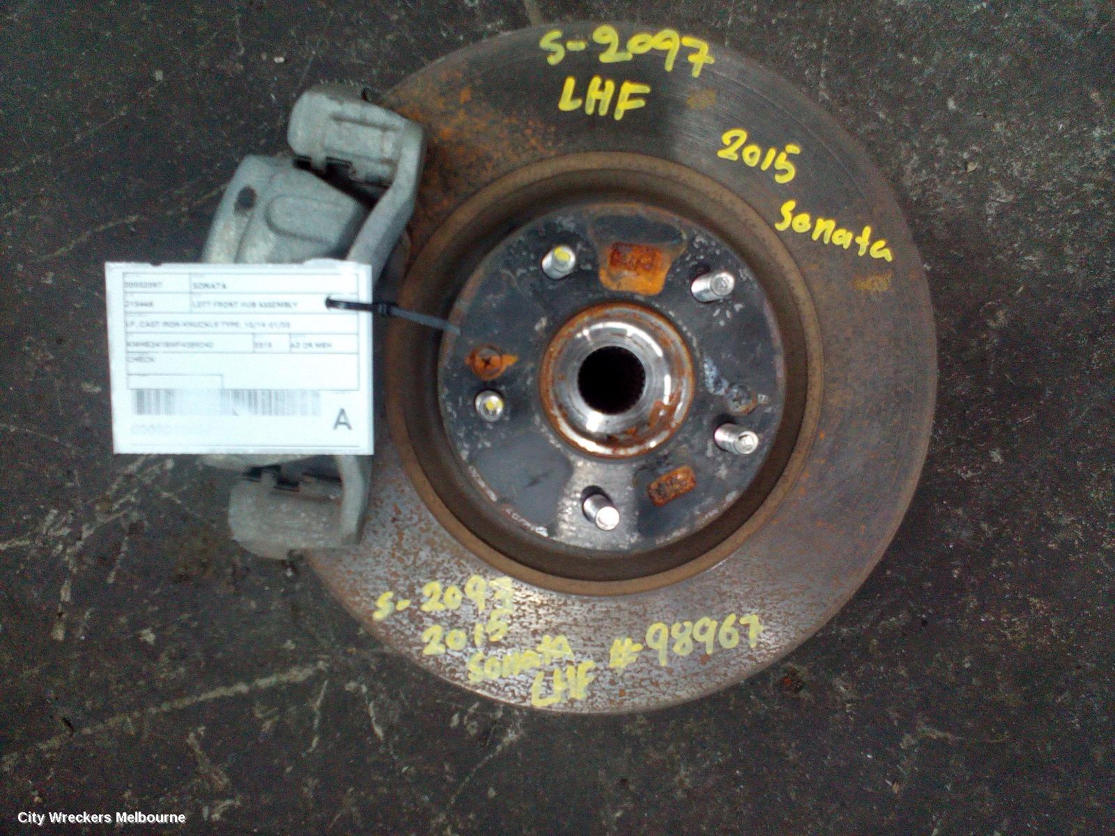 HYUNDAI SONATA LEFT FRONT HUB ASSEMBLY, LF, CAST IRON KNUCKLE TYPE, 10/2014 - 01/2020