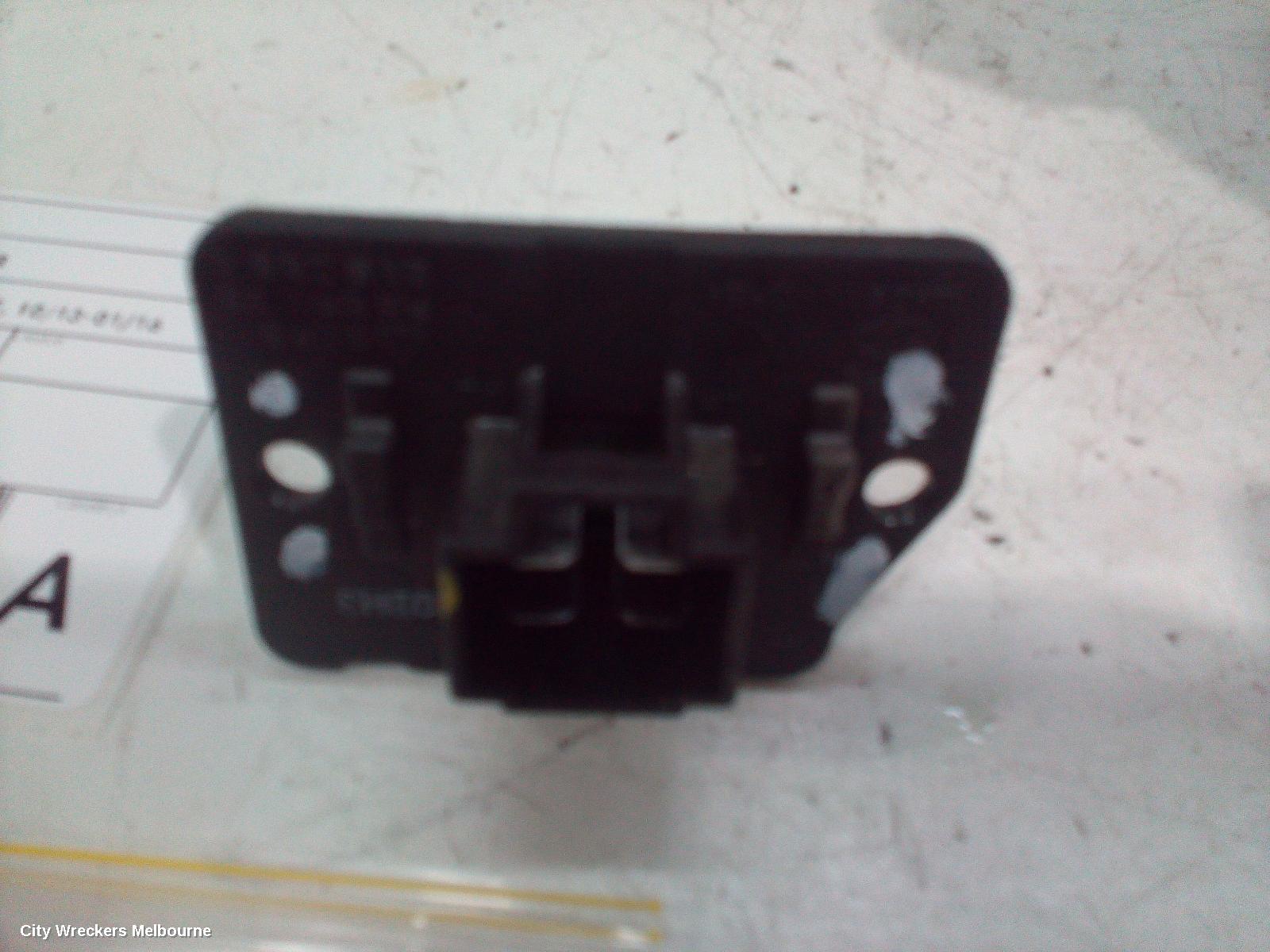 HYUNDAI IX35 FAN SPEED RESISTOR, LM SERIES, NON CLIMATE CONTROL TYPE, 10/2013 - 01/2016