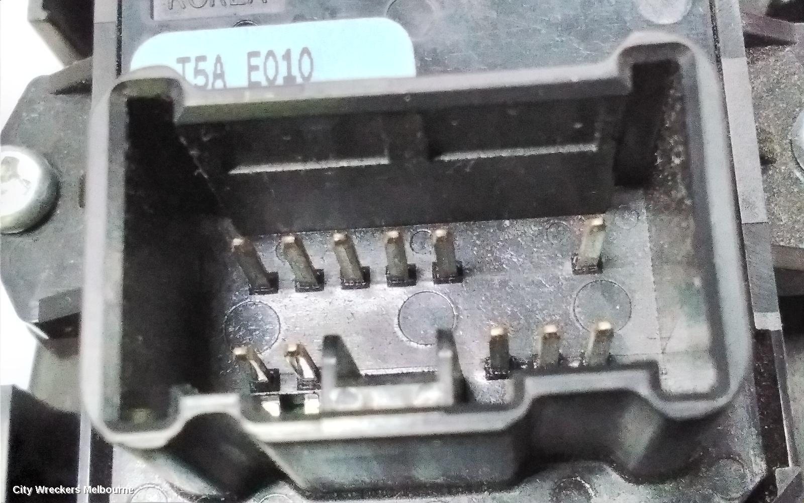 HONDA JAZZ PWR DR WIND SWITCH, RH FRONT (MASTER SWITCH), GF/GK, W/ CENTRAL LOCK BUTTON TYPE, 07/2014 - 12/2020