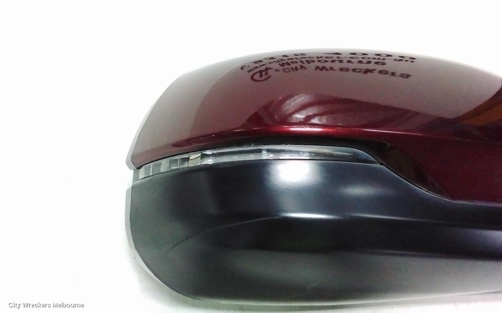 HONDA HRV RIGHT DOOR MIRROR, RU5, VTI-L, POWER FOLD, AUTO DIP TYPE (7 WIRE), 12/2014 - 06/2018