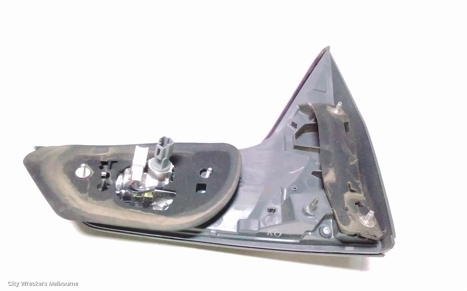 HONDA HRV REAR GARNISH, TAILGATE LAMP (RH SIDE), RU5, VTI-S/VTI-L, OPTICAL GUIDE TYPE, 12/2014 - 06/2018