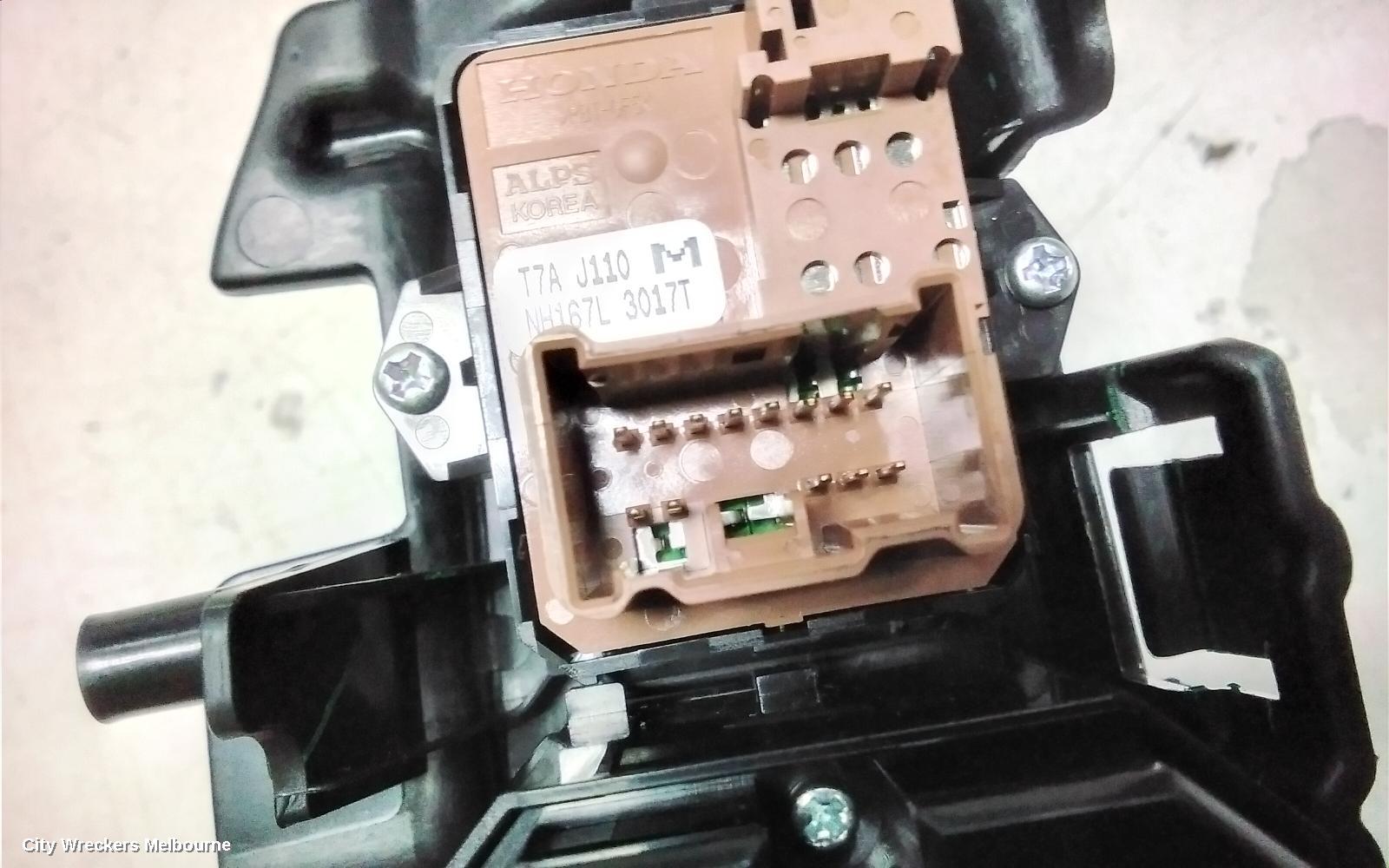 HONDA HRV PWR DR WIND SWITCH, RH FRONT (MASTER SWITCH), RU5, 12/2014 - 10/2021