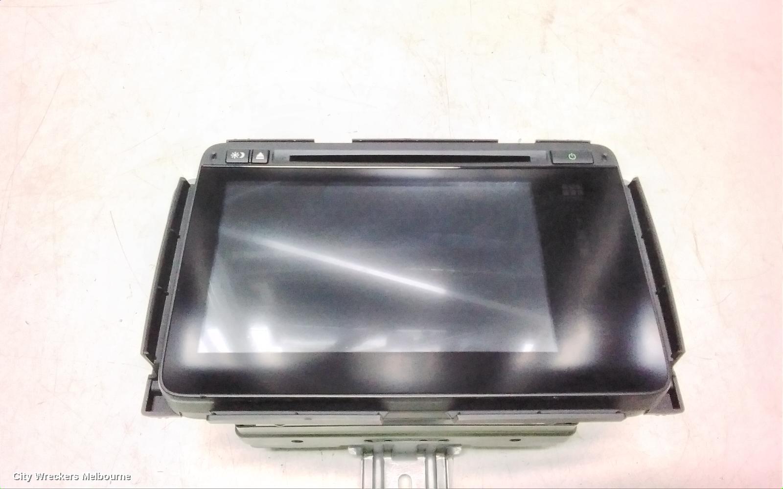 HONDA HRV RADIO/CD/DVD/SAT/TV, 7IN TOUCHSCREEN, NON SAT NAV TYPE, RU5, 12/2014 - 04/2017