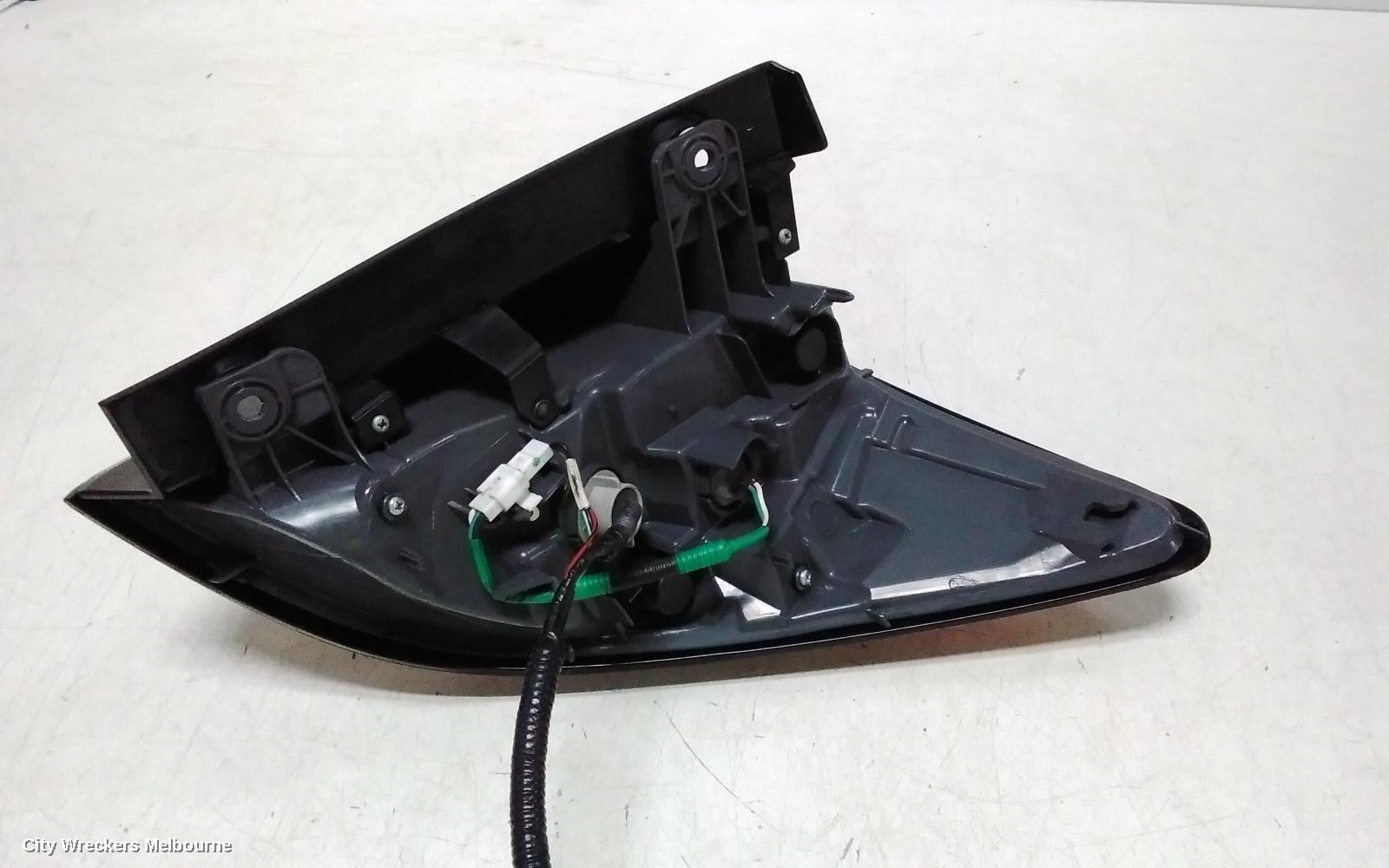 HONDA HRV LEFT TAILLIGHT, RU5, VTI, LED, NON OPTICAL GUIDE TYPE, 12/2014 - 06/2018