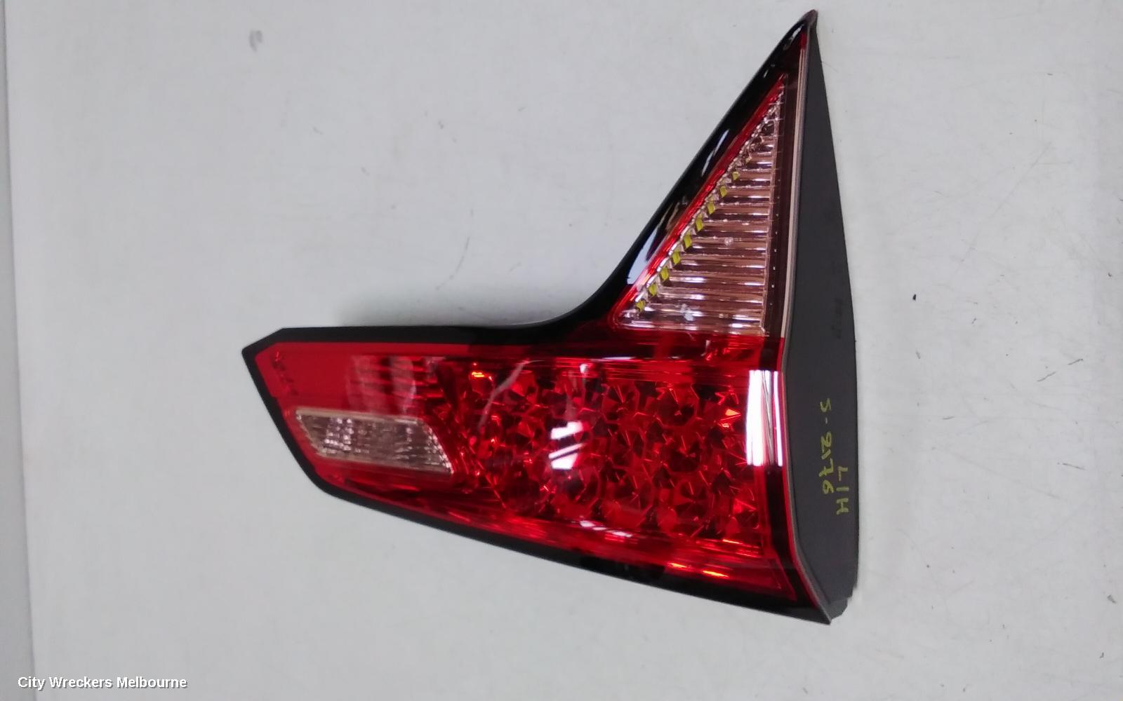 HONDA HRV REAR GARNISH, TAILGATE LAMP (LH SIDE), RU5, VTI, LED, NON OPTICAL GUIDE TYPE, 12/2014 - 06/2018