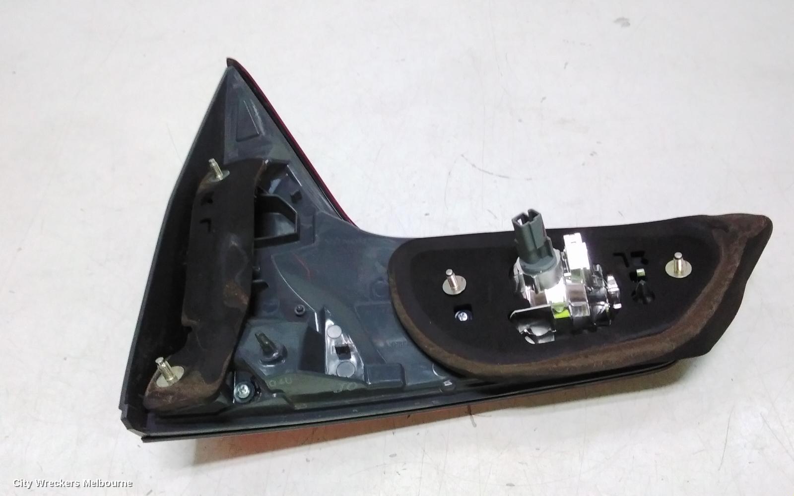 HONDA HRV REAR GARNISH, TAILGATE LAMP (LH SIDE), RU5, VTI, LED, NON OPTICAL GUIDE TYPE, 12/2014 - 06/2018
