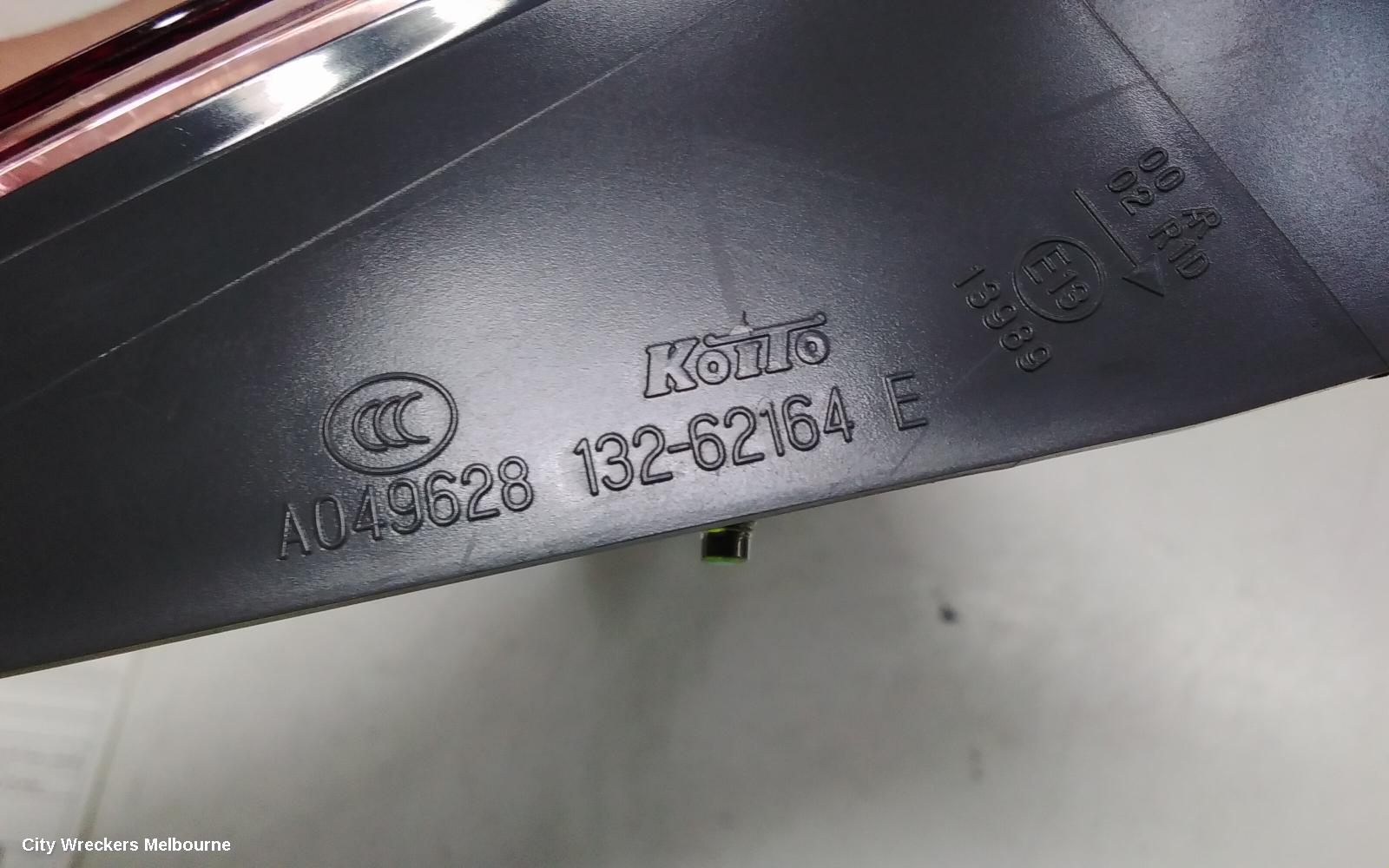 HONDA HRV REAR GARNISH, TAILGATE LAMP (RH SIDE), RU5, VTI, LED, NON OPTICAL GUIDE TYPE, 12/2014 - 06/2018