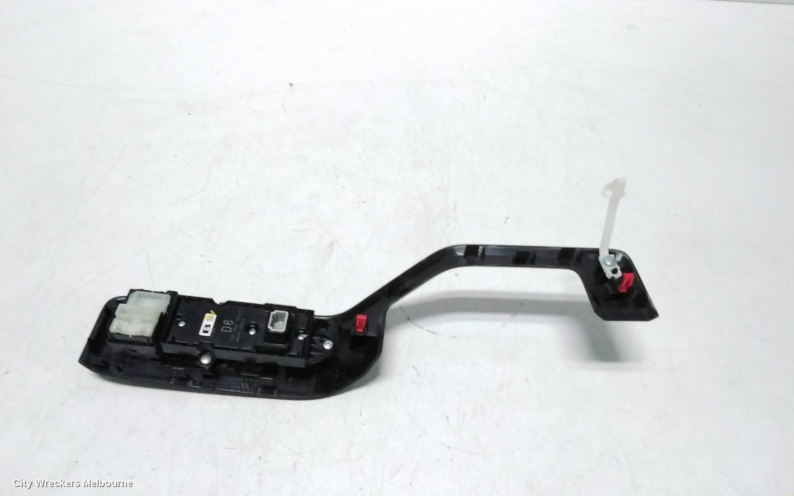 TOYOTA HIACE PWR DR WIND SWITCH, RH FRONT (MASTER SWITCH), 300 SERIES, 04/2019 ONWARDS