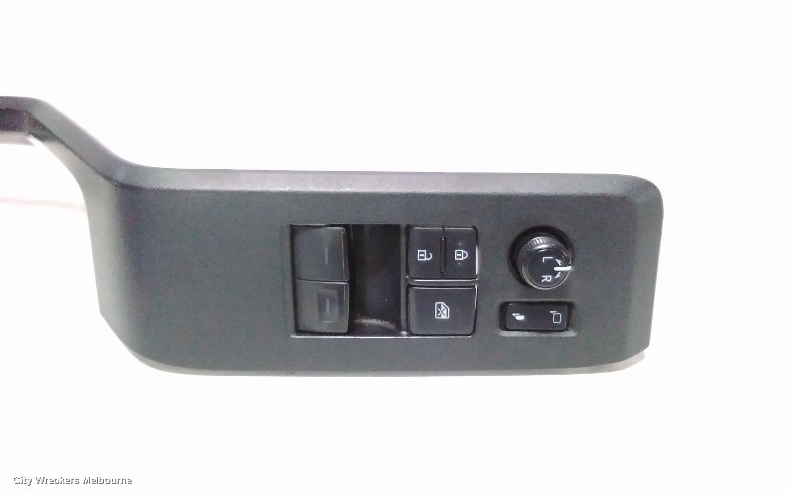 TOYOTA HIACE PWR DR WIND SWITCH, RH FRONT (MASTER SWITCH), 300 SERIES, 04/2019 ONWARDS