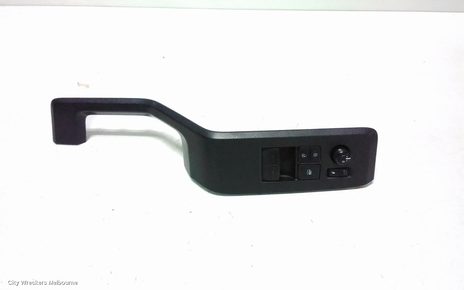 TOYOTA HIACE PWR DR WIND SWITCH, RH FRONT (MASTER SWITCH), 300 SERIES, 04/2019 ONWARDS