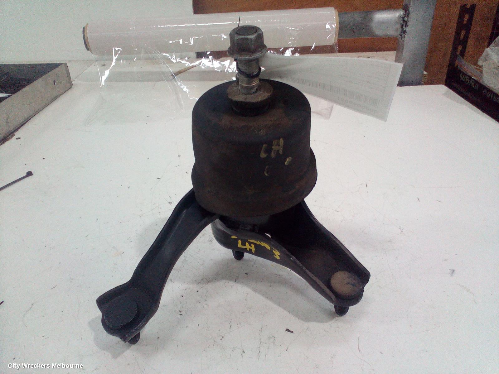TOYOTA CAMRY MOUNT, XV50, 05/2015 - 10/2017