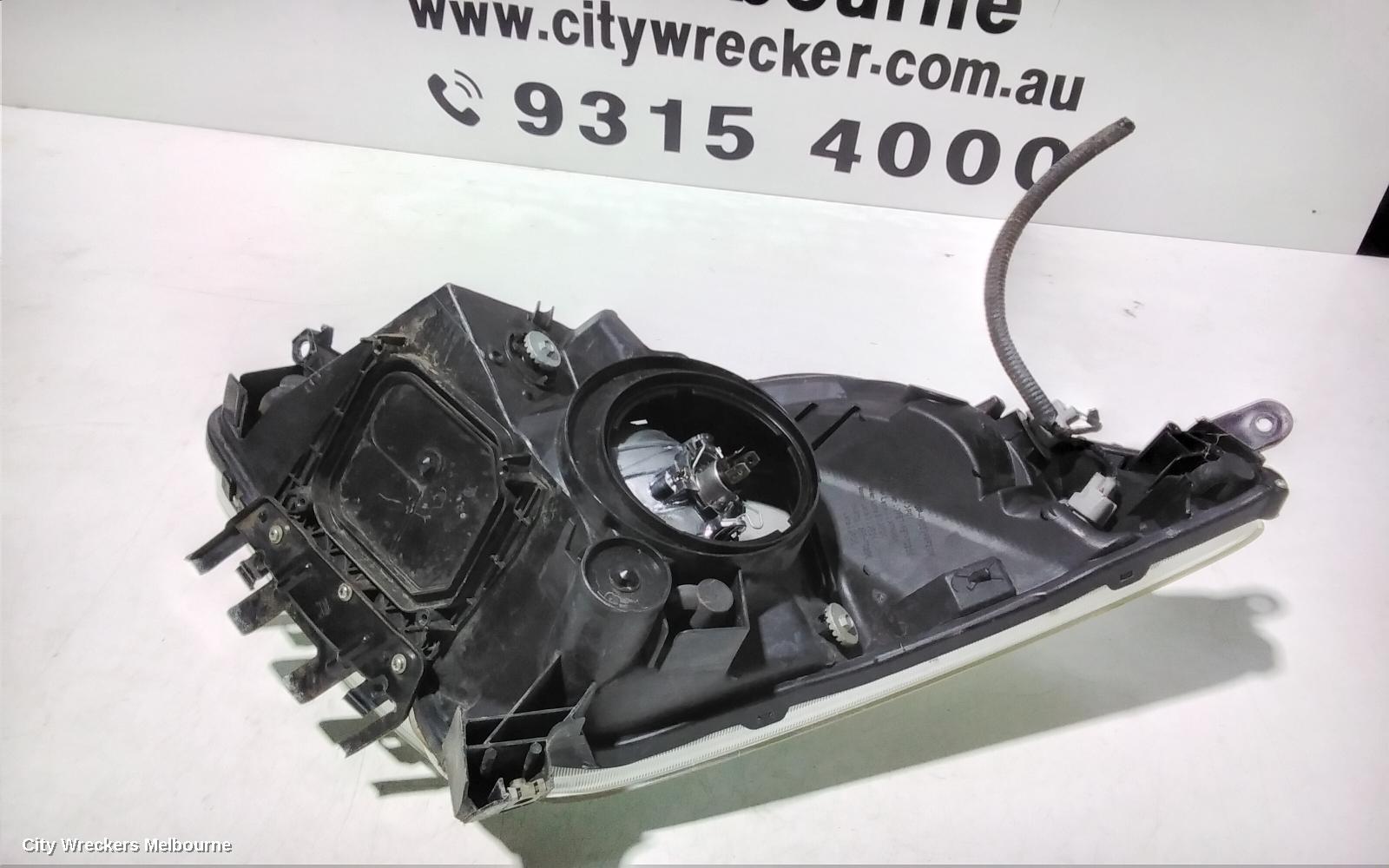 TOYOTA PRIUS RIGHT HEADLAMP, NHW20R, 11/2005 - 05/2009