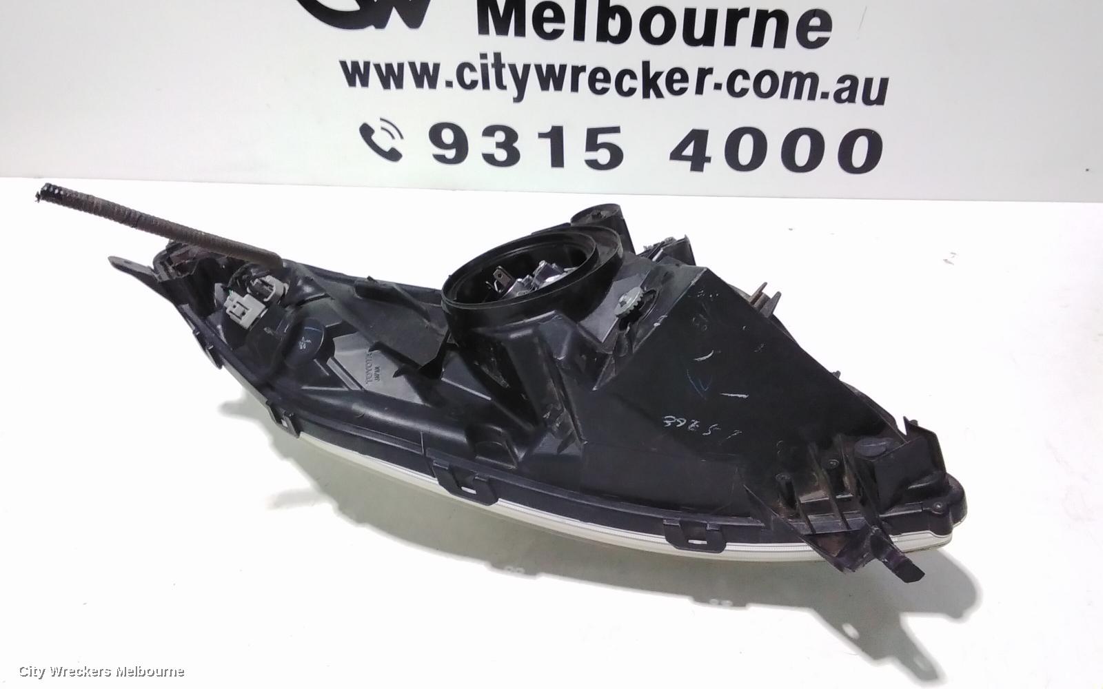 TOYOTA PRIUS RIGHT HEADLAMP, NHW20R, 11/2005 - 05/2009