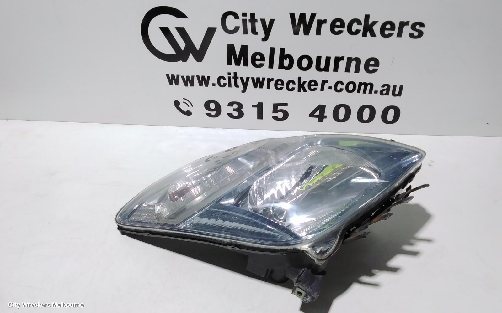 TOYOTA PRIUS RIGHT HEADLAMP, NHW20R, 11/2005 - 05/2009