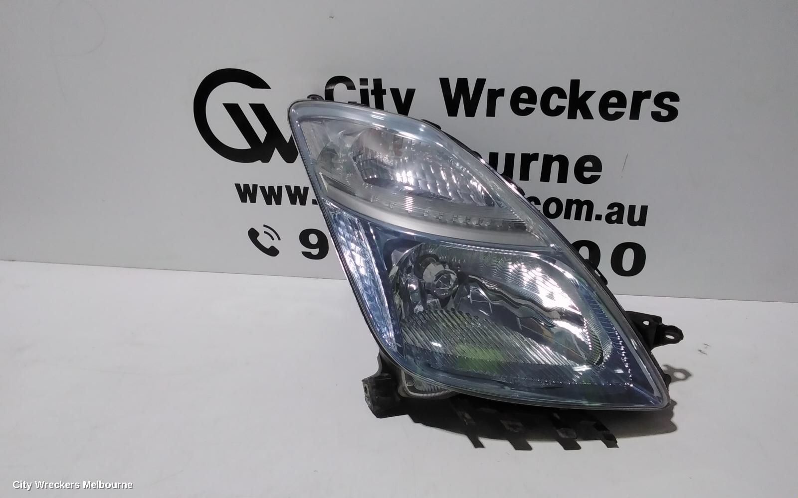 TOYOTA PRIUS RIGHT HEADLAMP, NHW20R, 11/2005 - 05/2009