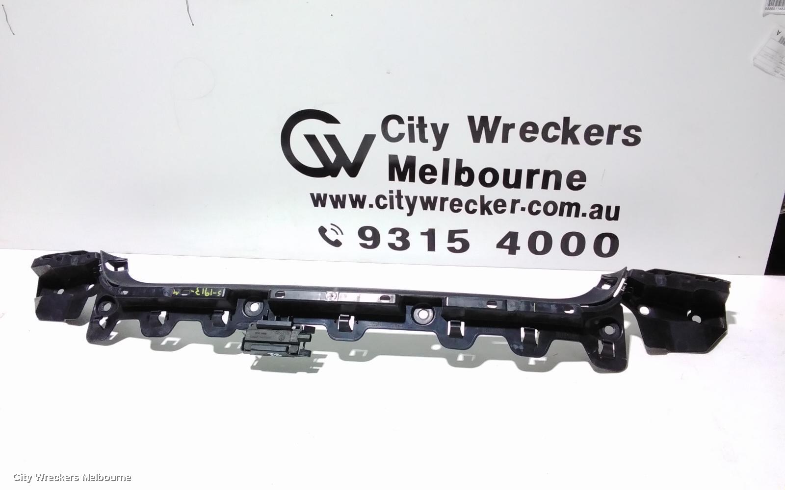 BMW 3 SERIES, E90, 03/2005 - 12/2013, E92 COUPE REAR BUMPER UPPER BRACKET: 99088