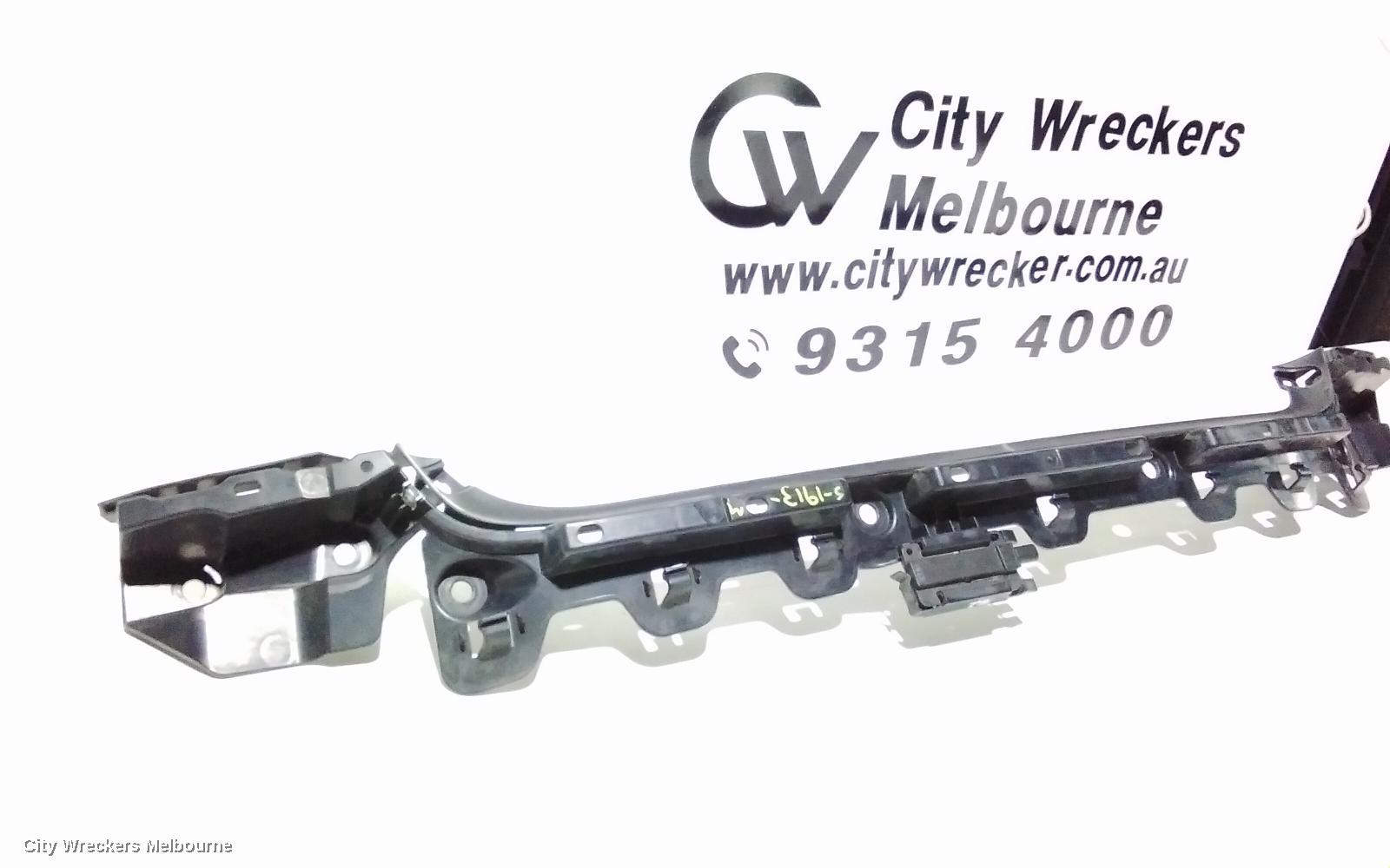 BMW 3 SERIES, E90, 03/2005 - 12/2013, E92 COUPE REAR BUMPER UPPER BRACKET: 99088