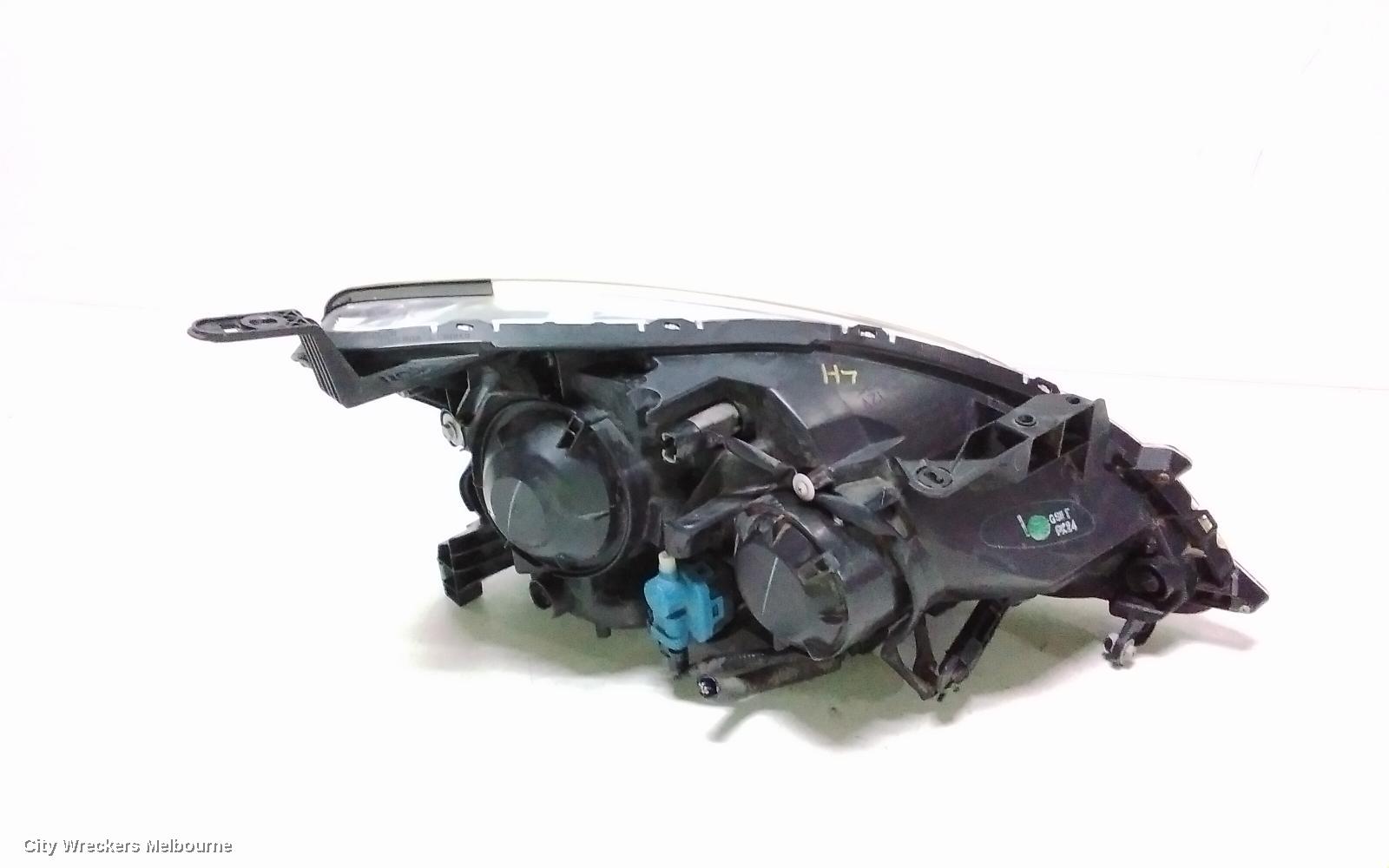 NISSAN PULSAR LEFT HEADLAMP, B17, SEDAN, ST, HALOGEN TYPE, 12/2012 - 12/2017